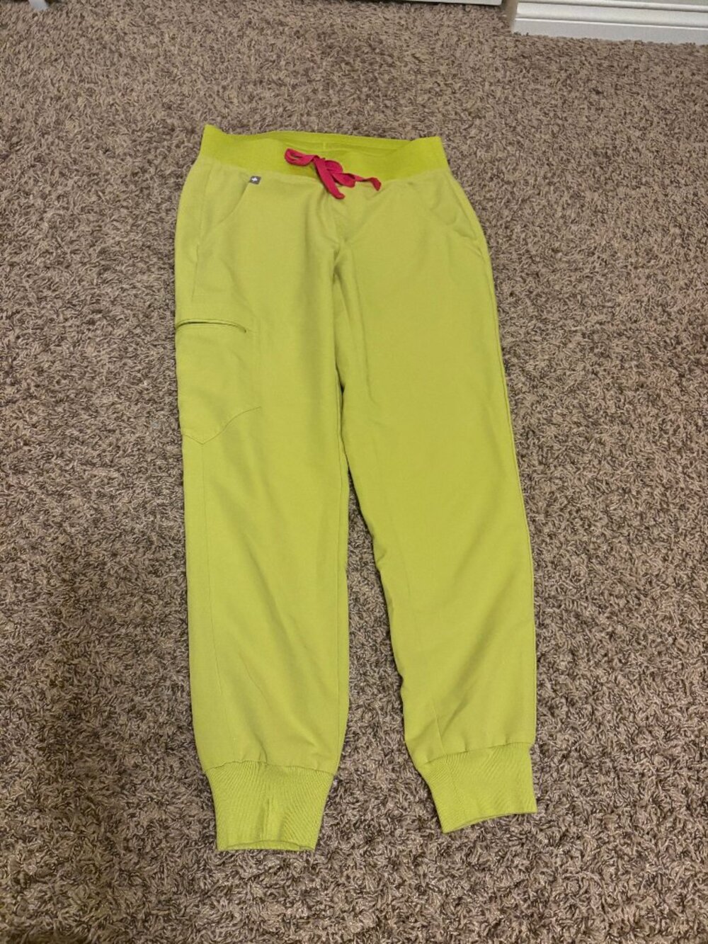 FIGS Technical Collection Scrub Pants XS/P Xtra Small Petite Chartreuse Green